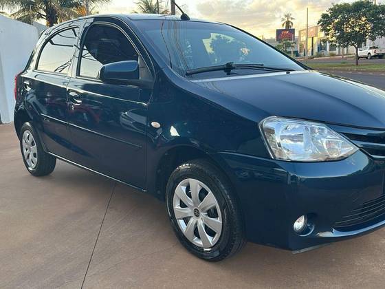TOYOTA ETIOS 1.3 X 16V FLEX 4P MANUAL